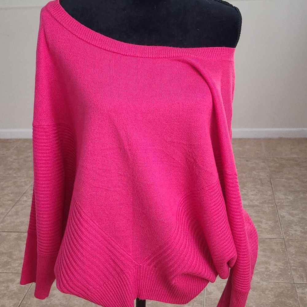 Sweater - Picture 3 of 6